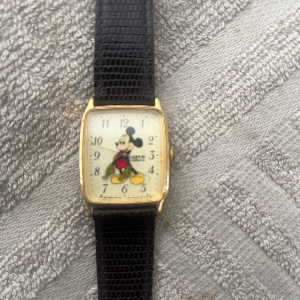 Mickey Mouse Disney  watch